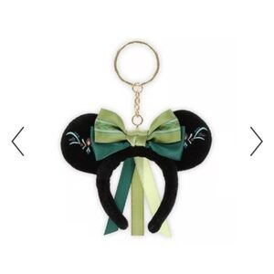 NWT Tokyo disney ana frozen keychain Mickey ears  Japan exclusive